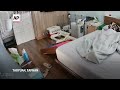 Owner and her dogs woken up by tremors as Taiwan hit by strongest quake in nearly 25 years  - 01:04 min - News - Video