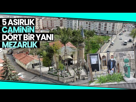 Sivas’ın Önde Gelen İsimlerinin Kabri 5 Asırlık Caminin Mezarlığında Bulunuyor