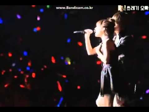 음치수준의 라이브를 선보이는 써니 ㄷㄷㄷㄷㄷ