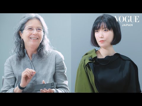 川上未映子と Google アイビー・ロスが探る、デザインと小説における色彩の役割 | VOGUE JAPAN & Google Pixel