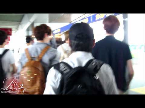 【兴吧XingPark】120627-28 nanjing&changsha airport LAY 张艺兴 by Gyeongbi
