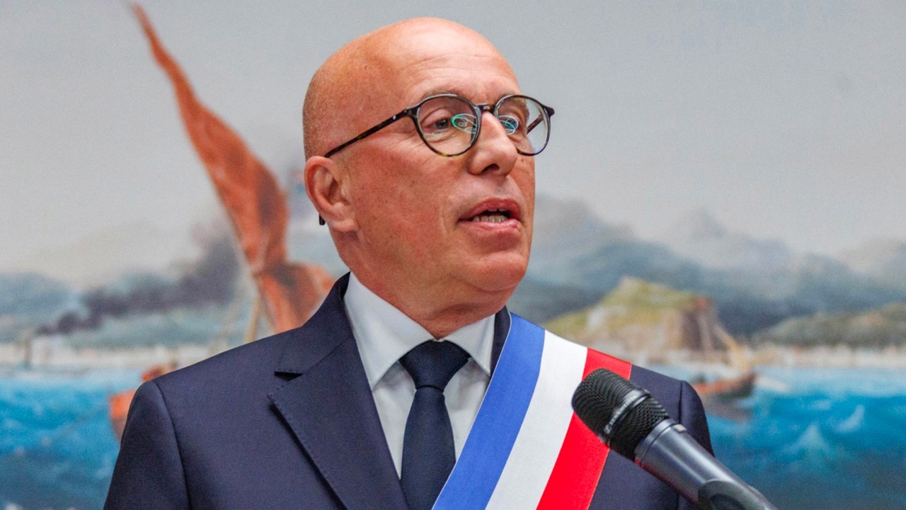 Face à Éric Ciotti, le ministère de l'Éducation nationale remporte une bataille, mais pas la guerre
