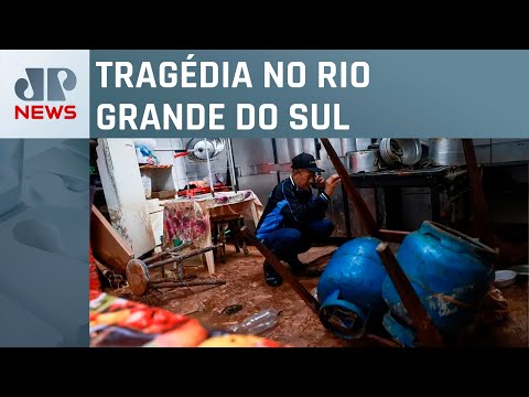 Nível do Guaíba vai a 4,54m em Porto Alegre e moradores começam reconstrução