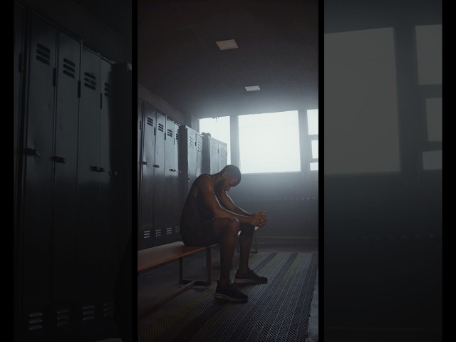 Entrenar sin ganas?
Ahí es donde empieza de verdad el cambio.

Este vídeo es para ti si estás cansado, desmotivado o a punto de rendirte.
Porque la disciplina no se construye con energía… se construye en el silencio, cuando nadie te aplaude.

Si buscas motivación para entrenar cuando no tienes ganas, este es tu vídeo.

💥 Entrena aunque no tengas fuerzas
🧠 Hazlo por la persona en la que te quieres convertir
💪 Y recuerda: tu peor versión también merece que luches por ella

🔁 Compártelo con quien esté a punto de rendirse
❤️ Déjame un comentario si hoy lo hiciste igual