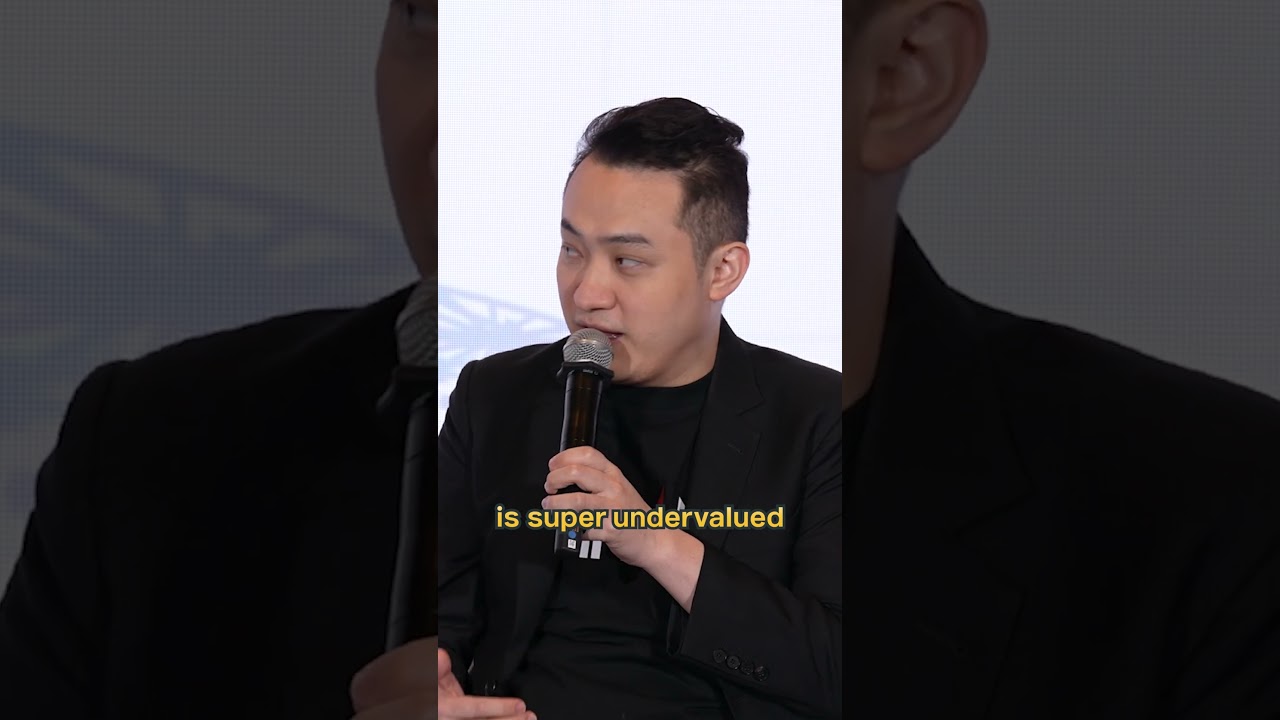 With blockchain, we can make AI super powerful! - Justin Sun shorts