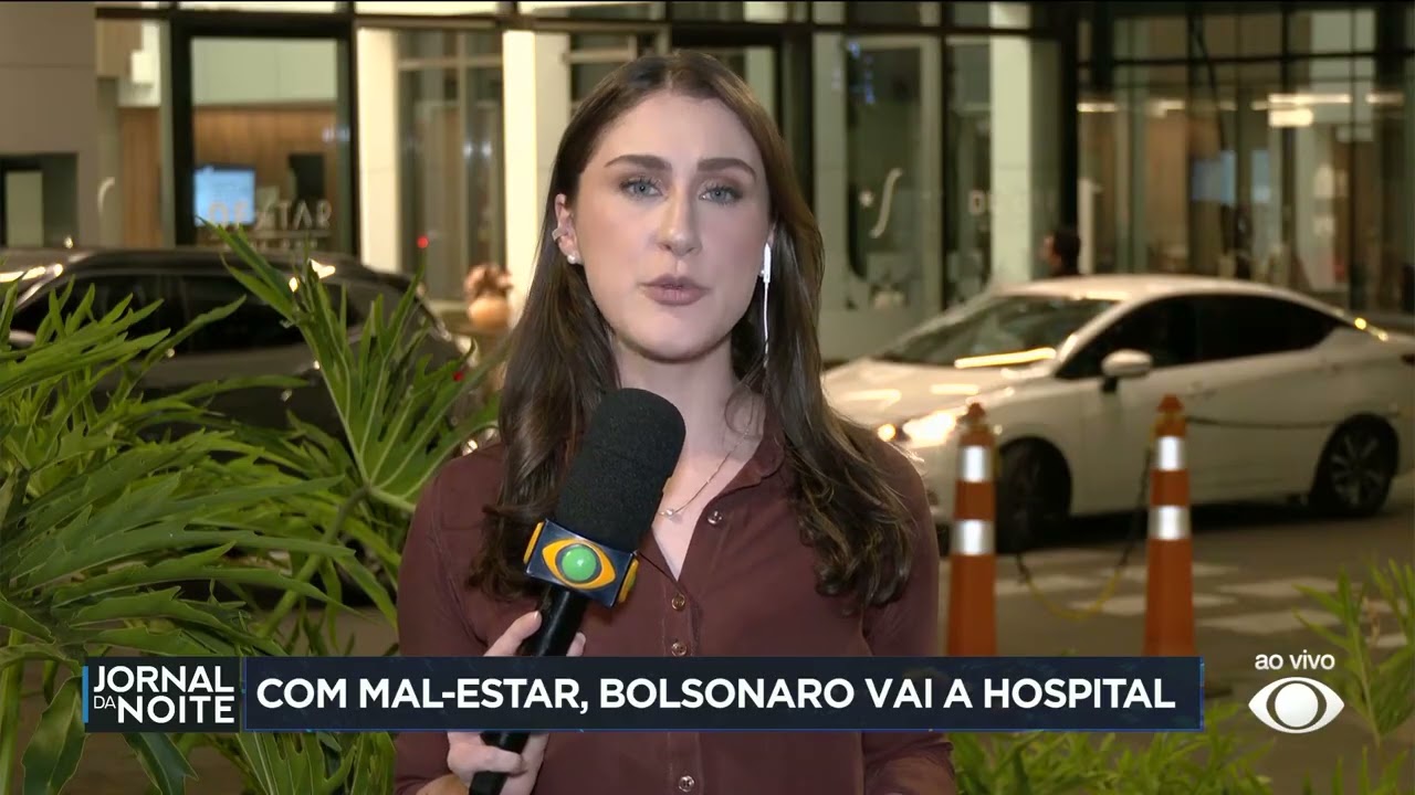 Bolsonaro é levado às pressas para hospital em Brasília