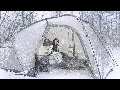 함박눈 내리는 설산에서 화목난로와 포근한 하룻밤 🌨️  설중캠핑 . 캠핑 브이로그 . 솔로캠핑 .