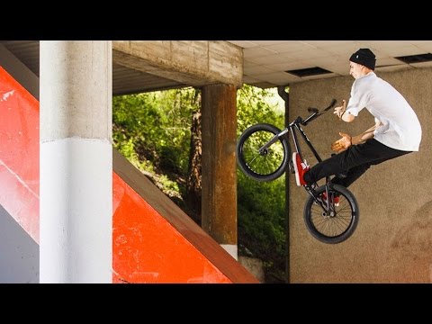 Technical BMX Street Riding in Madrid - 3 Day Metro Pass