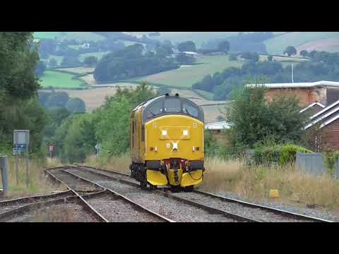 Network Rail/Colas Class 97 (Ex 37) Passing Newtown Light loco 05/08/2021 | I Like Transport