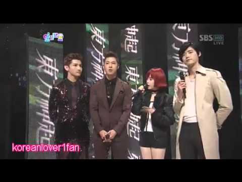 IU&TVXQ CUTE GLANCES!