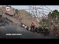 Rescuers work in the rubble after deadly building collapse in South Africa  - 00:36 min - News - Video