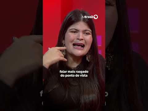 Vereadora Aava Santiago analisa a disseminação de fake news nas redes sociais
