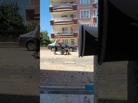 Bizim kupa seyahat mücadelesi😂Our cup travel challenge #cuptravelchallenge#komik#family #fatmalilife