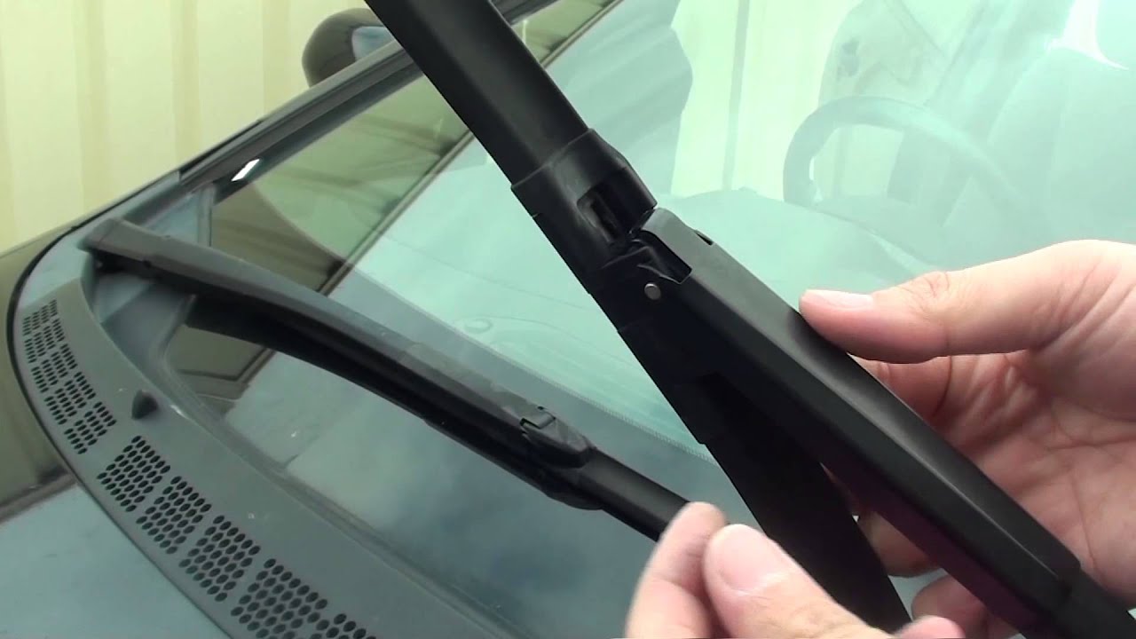 How to replace windshield wipers honda accord 2005