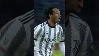 🕺? Cuadrado with the finish against Inter in the first leg⚽️?