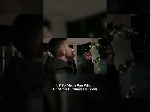 Dad Harmony - When Christmas Comes To Town