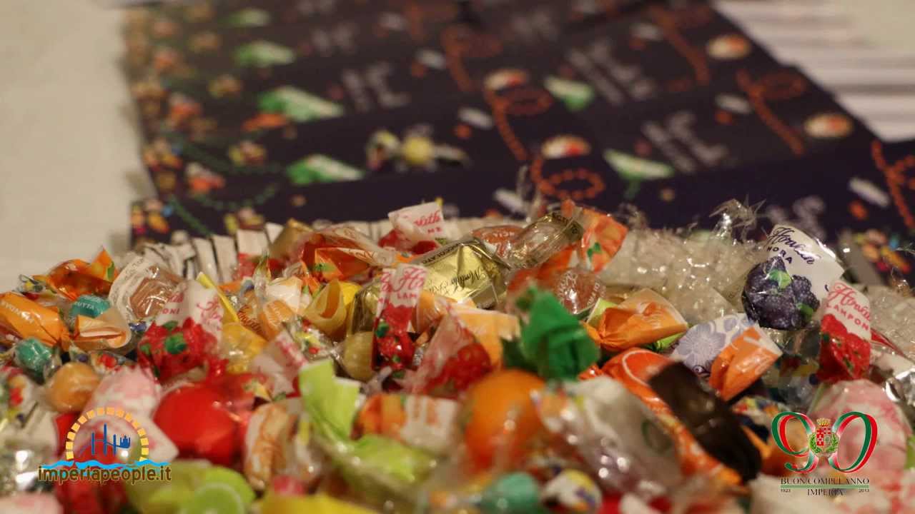 Circo nelle Stelle dolci e caramelle Libro delle Classi 4A e 4B M.Novaro di Imperia YouTube Circo nelle Stelle dolci e caramelle Libro delle Classi 4A e 4B M.Novaro di Imperia YouTube