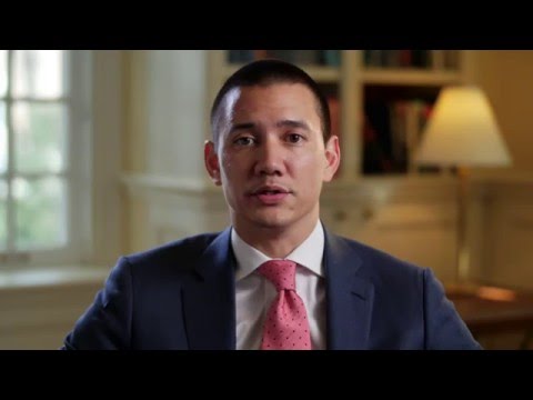 HBS and HMS announce the winner of the 2014-2015 Health Acceleration Challenge. Interviews include HBS Professor Robert Huckman and Bloodbuy CEO and winner Chris Godfrey. HBS and HMS announce the winner of the 2014-2015 Health Acceleration Challenge. Interviews include HBS Professor Robert Huckman and Bloodbuy CEO and winner Chris Godfrey.