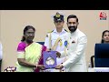 National Awards 2025: Shahrukh Khan को Jawan के लिए पहला पुरस्कार, 12th Fail बनी सर्वश्रेष्ठ फिल्म  - 05:05 min - News - Video