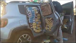 PRF apreende carga com quase 20 mil maços de cigarros numa Jeep Renegade, em Ijuí