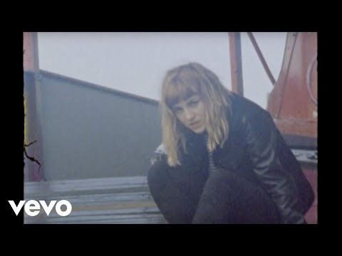 Estrons - Glasgow Kisses (Official Video)