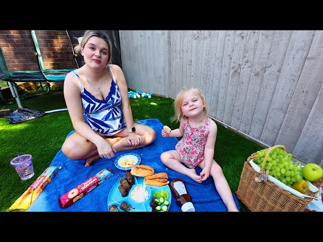 Preparing for Labour in a HEATWAVE 🥵 Family BBQ & Final Countdown!