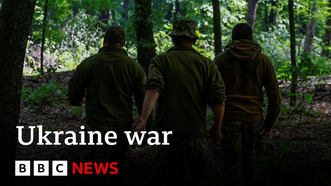Ukraine prepares to defend Russia's push in Kharkiv region | BBC News