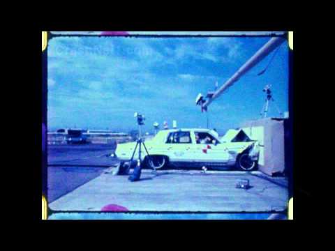 การทดสอบการชนวิดีโอ Oldsmobile 88 1949 - 1953