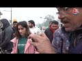 Vinesh Phogat को Police ने PMO जाने से रोका, कर्तव्य पथ पर छोड़ा खेल रत्न और अर्जुन पुरस्कार  - 01:06 min - News - Video