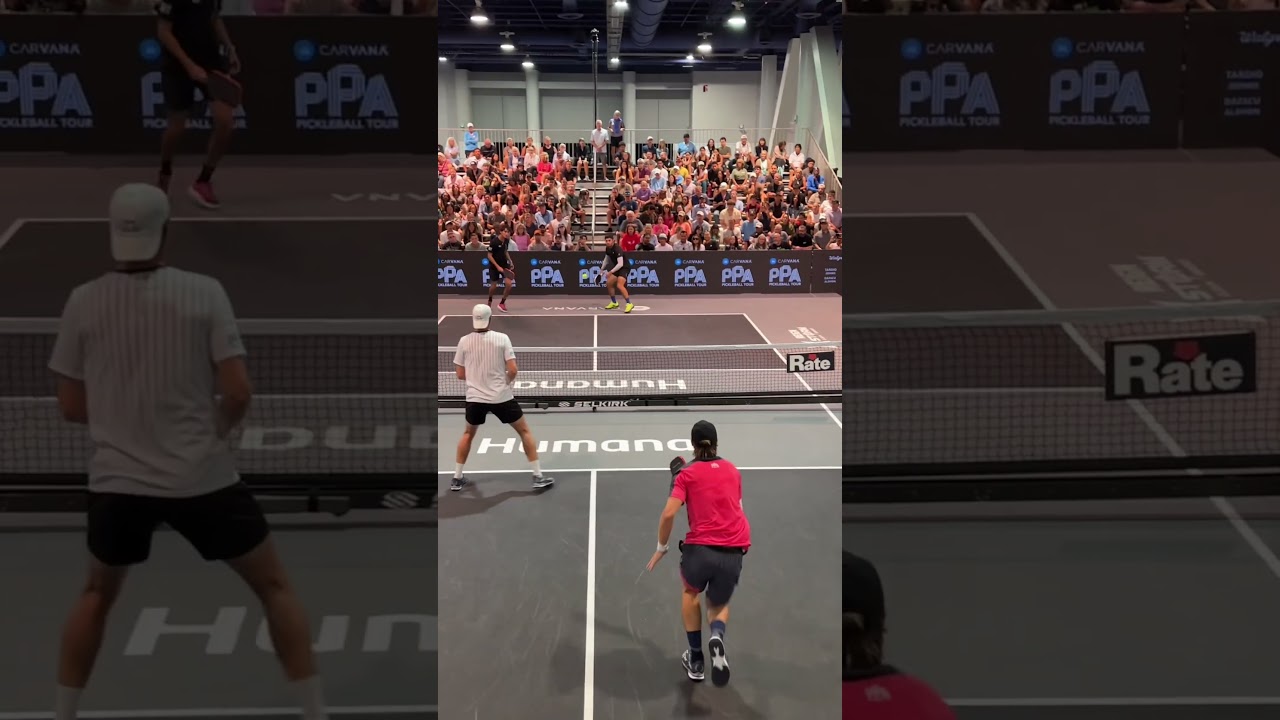 Gabe Tardio perfectly executes one of the most athletic shots in pickleball 😤