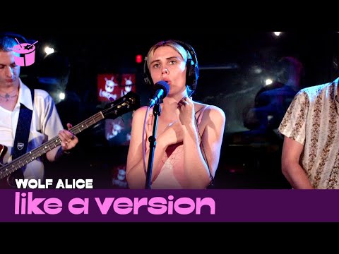 Wolf Alice - 'Don't Delete The Kisses' (live on triple j)