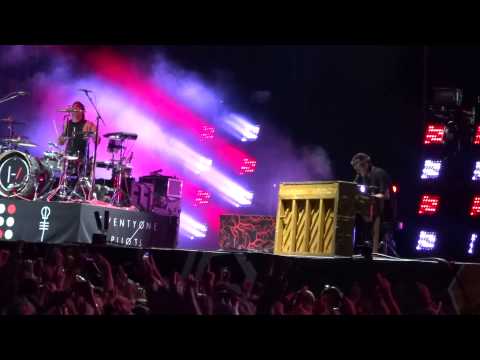 Twenty One Pilots - Guns for Hands - Live at Bunbury Music Festival in Cincinnati, OH on 6-7-15