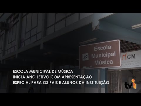 Vídeo: Escola Municipal de Música inicia ano letivo com apresentação especial para os pais e alunos da instituição