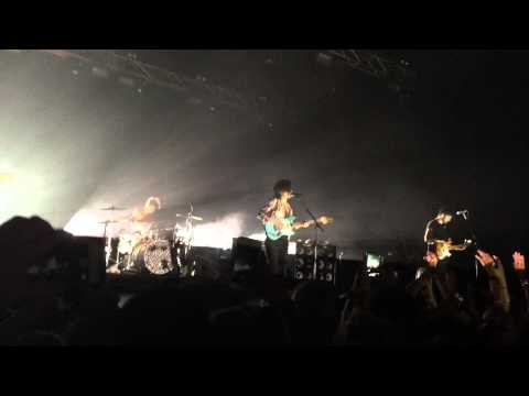 The 1975 - Robbers LIVE - Sydney - 16th Jan 2015