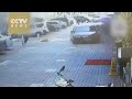 Driver mistakenly crashes into eight cars-Visuals