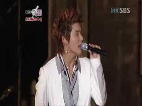 Xiah and Changmin singing Timeless