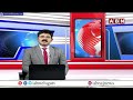 కన్యకాపరమేశ్వరి ఆలయం వద్ద ఉద్రిక్తత.. దుకాణాదారుల ఆందోళన || Mahabubabad || ABN Telugu  - 01:09 min - News - Video