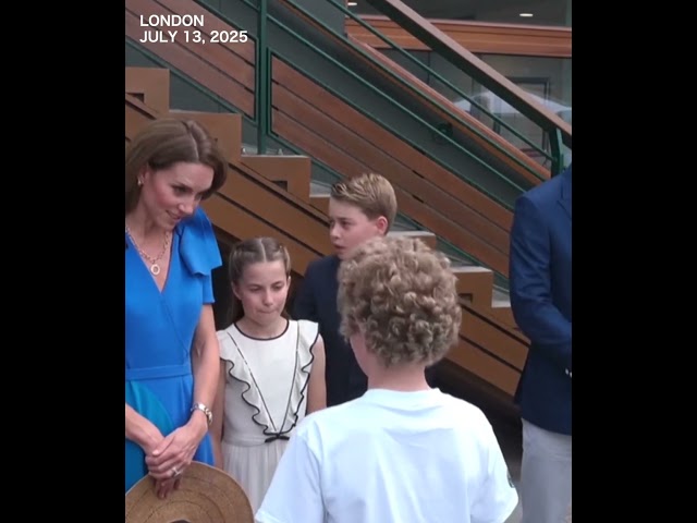 William, Kate and their kids greeted as the Wales head to centre court for men's final