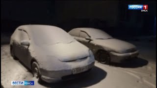 ГИБДД напоминает омичам об особенностях вождения в снежную погоду