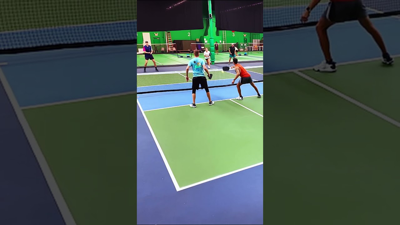 💪Heavy Slam Defense and Counter #sporthighlights #pickleballhighlights #pickleball #sports #shorts