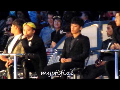 131122 GD, RI, TOP watching INFINITE performance