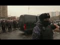 Alexei Navalnys coffin arrives at Moscow cemetery  - 01:14 min - News - Video