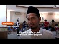 WARNING: This video may offend or disturb - Indonesians repent during Ramadan with tattoo removals  - 01:26 min - News - Video
