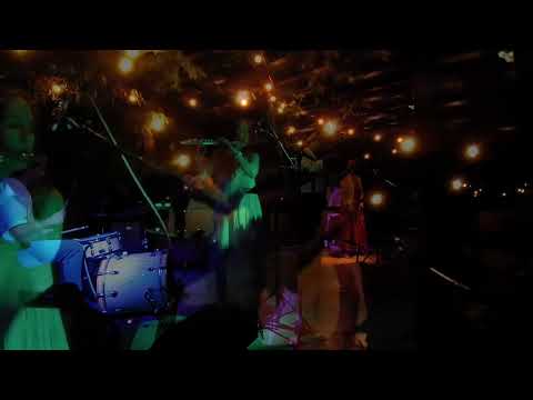 A Barca Dos Castiços - ó que calma vai caindo