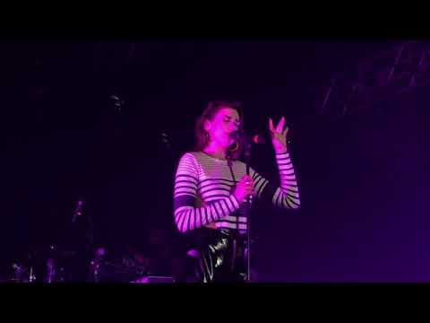 Dua Lipa - no goodbyes - live performance
