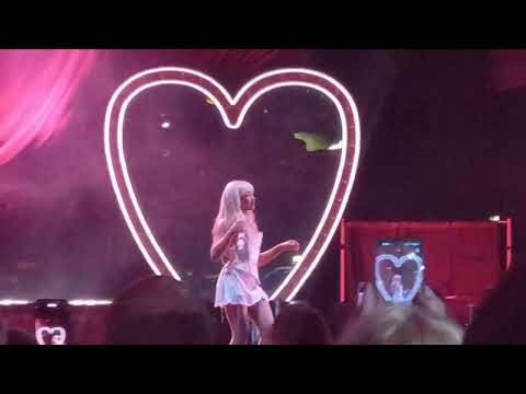 Sabrina Carpenter - Already Over - Live in Manchester 14th June 2023