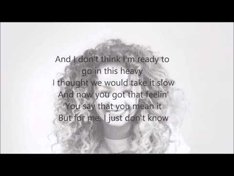 Ella Eyre - Deeper (acoustic live at Nova Stage) Lyrics