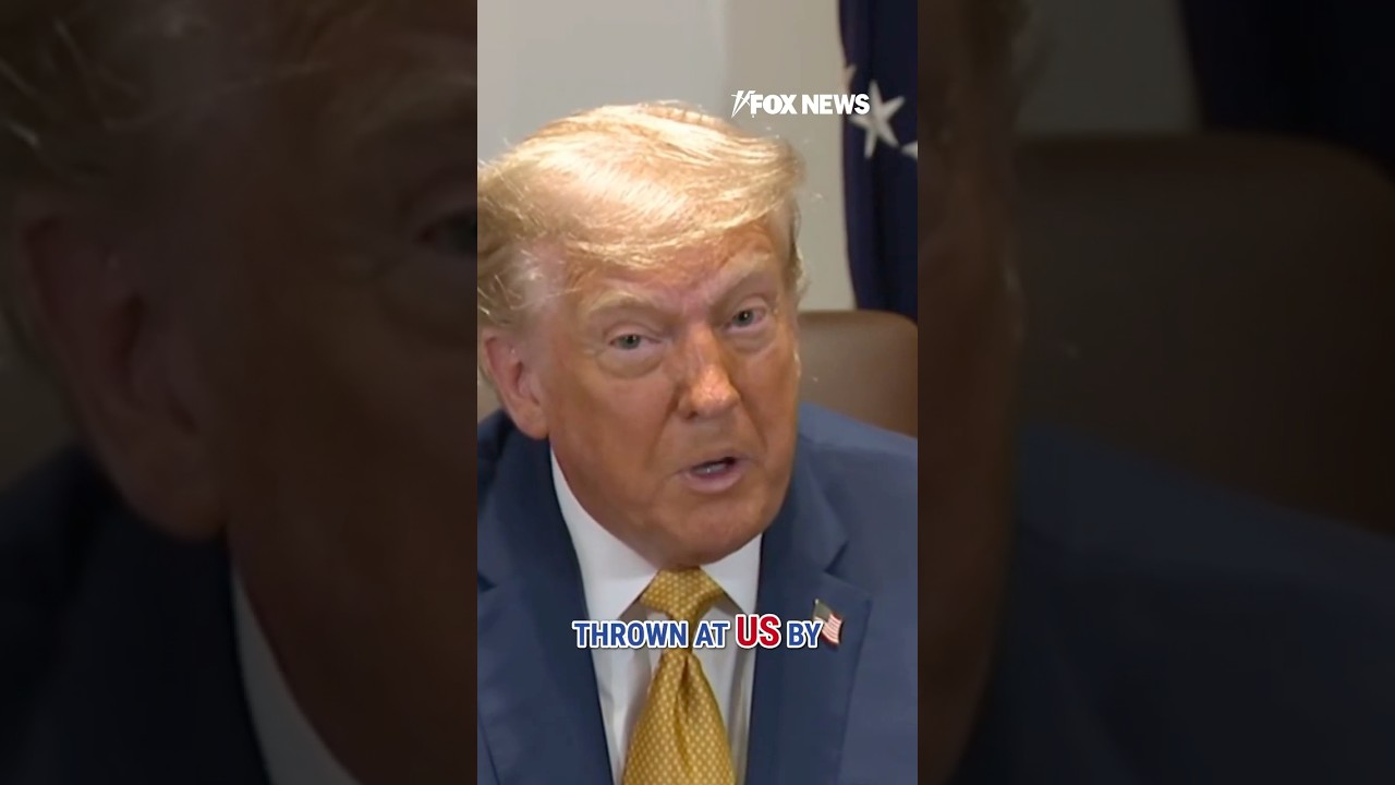 Trump accuses Putin of 'throwing bulls--t around' #shorts #russia #trump #putin #war #ukraine #news