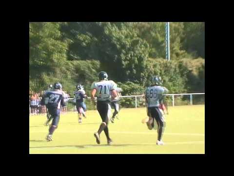 American Football 95-Yard-Pass Touchdown Berlin Thunderbirds