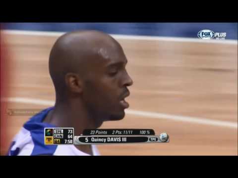 Taiwanese Basketball Star-戴維斯 Quincy Davis 灌籃+火鍋+經典Plays dunks and blocks in 中華隊